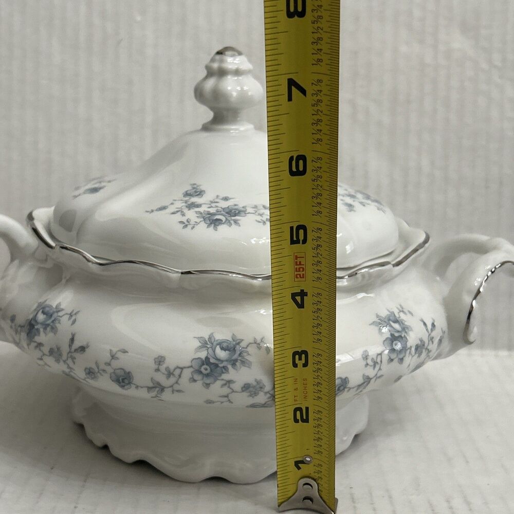 Vintage Johann Haviland “Blue Garland” Covered Vegetable Bowl or Casserole Dish - Picture 5 of 16